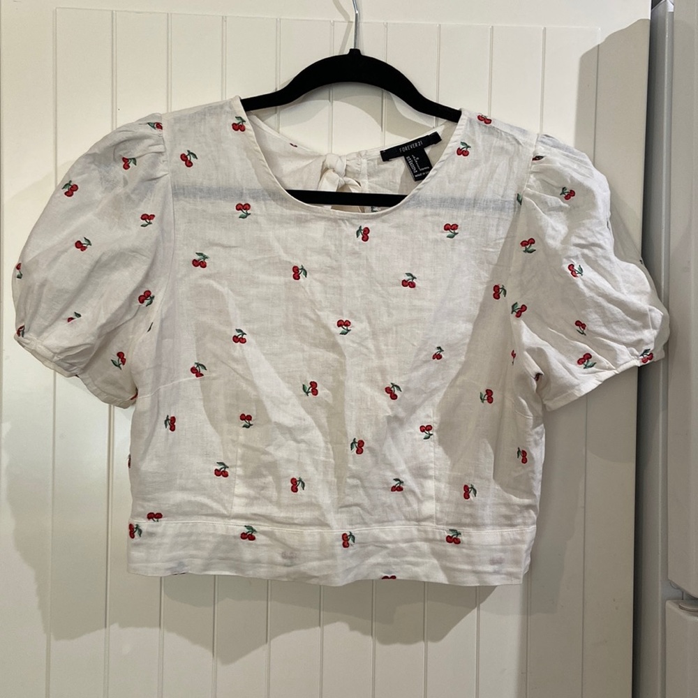 FOREVER 21 Linen blend cherry print crop top SMALL *READ measurements